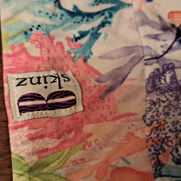 Skinz Woman's Size Small Beachy Coastal Swim Skirt - Picture 4 of 7